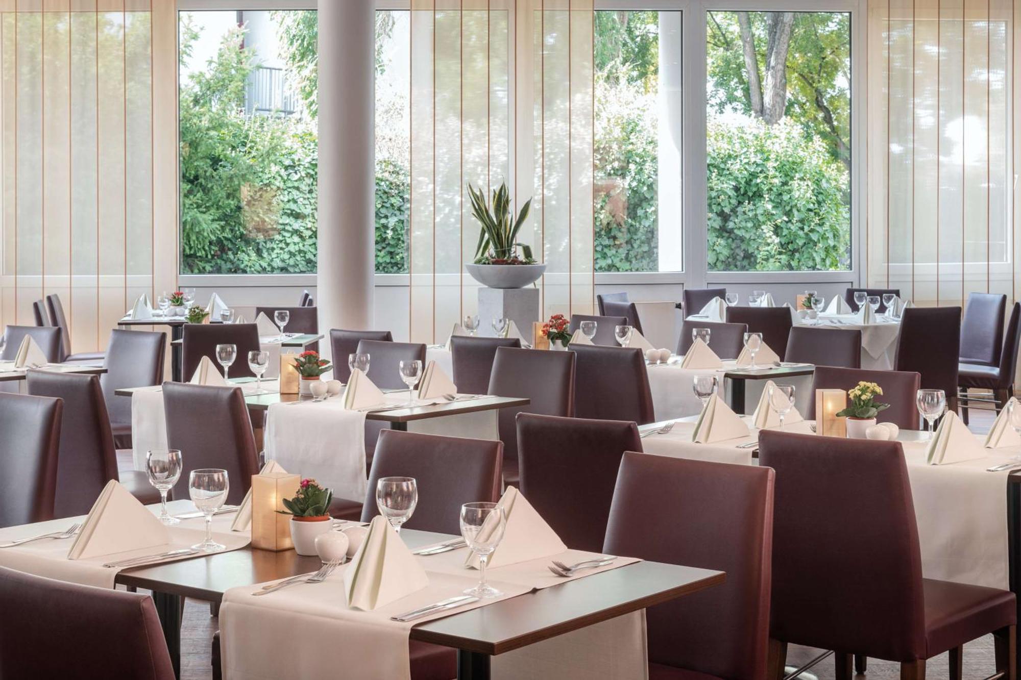 Nh Weinheim Hotel Exterior photo